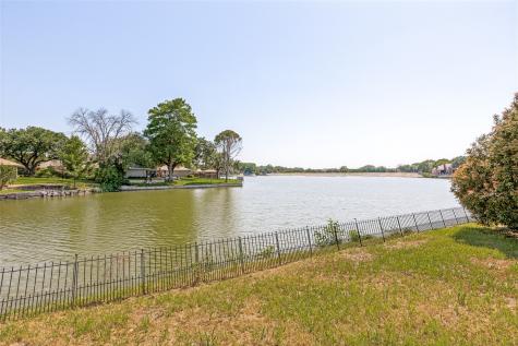 6533 Lake Side Circle North Richland Hills TX 76180
