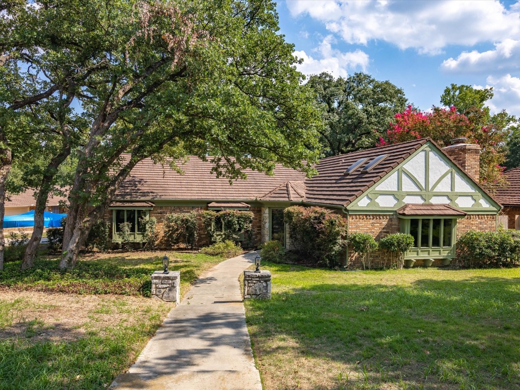 336 Driftwood Court Azle TX 76020