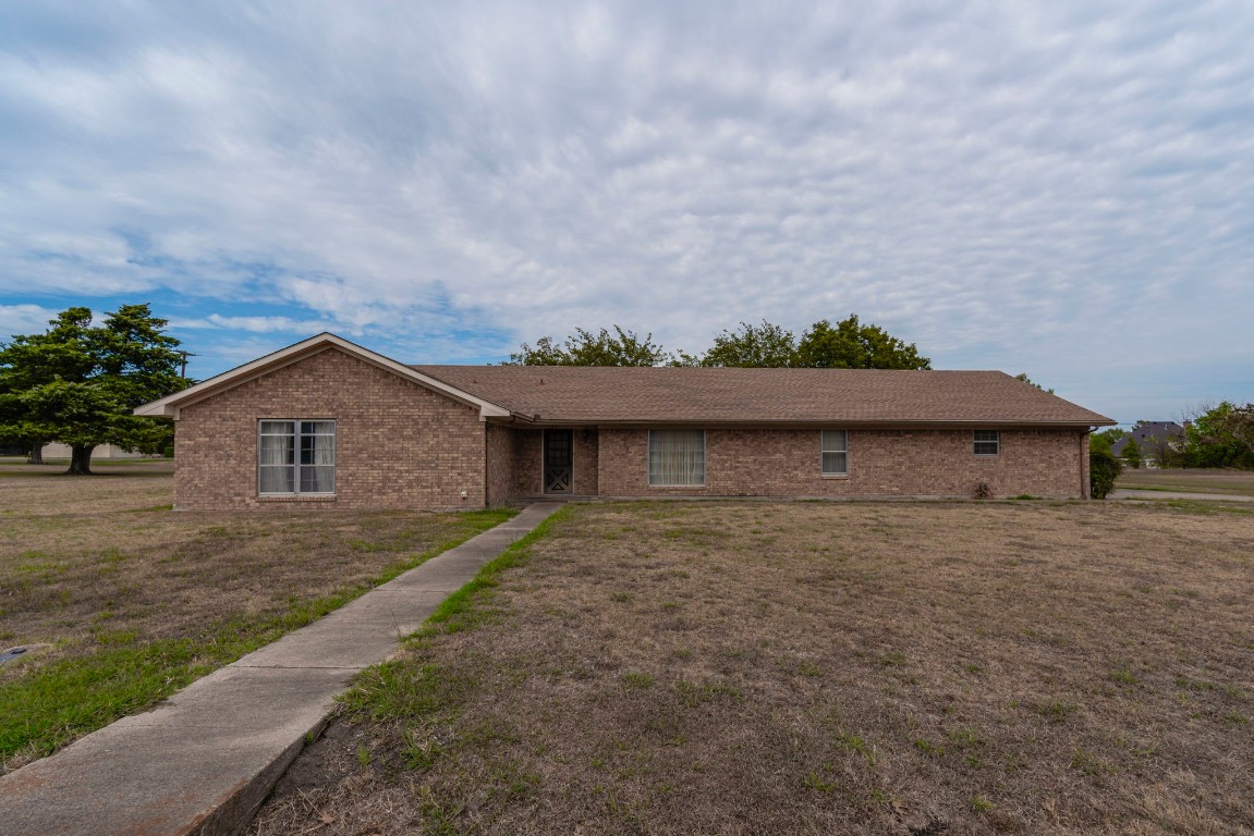 1201 Dixie Lane Waxahachie TX 75165