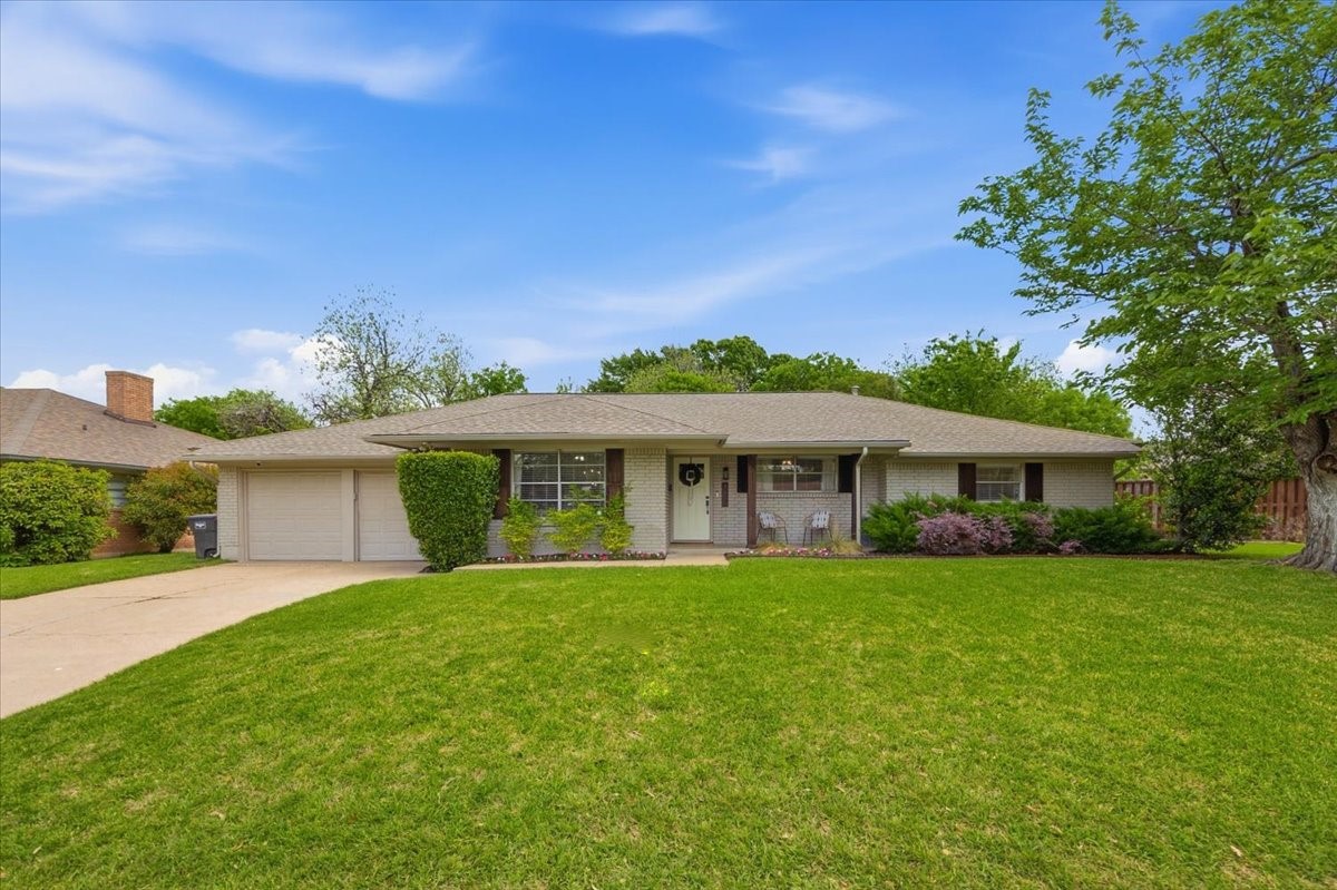 4405 Westlake Drive Fort Worth TX 76109