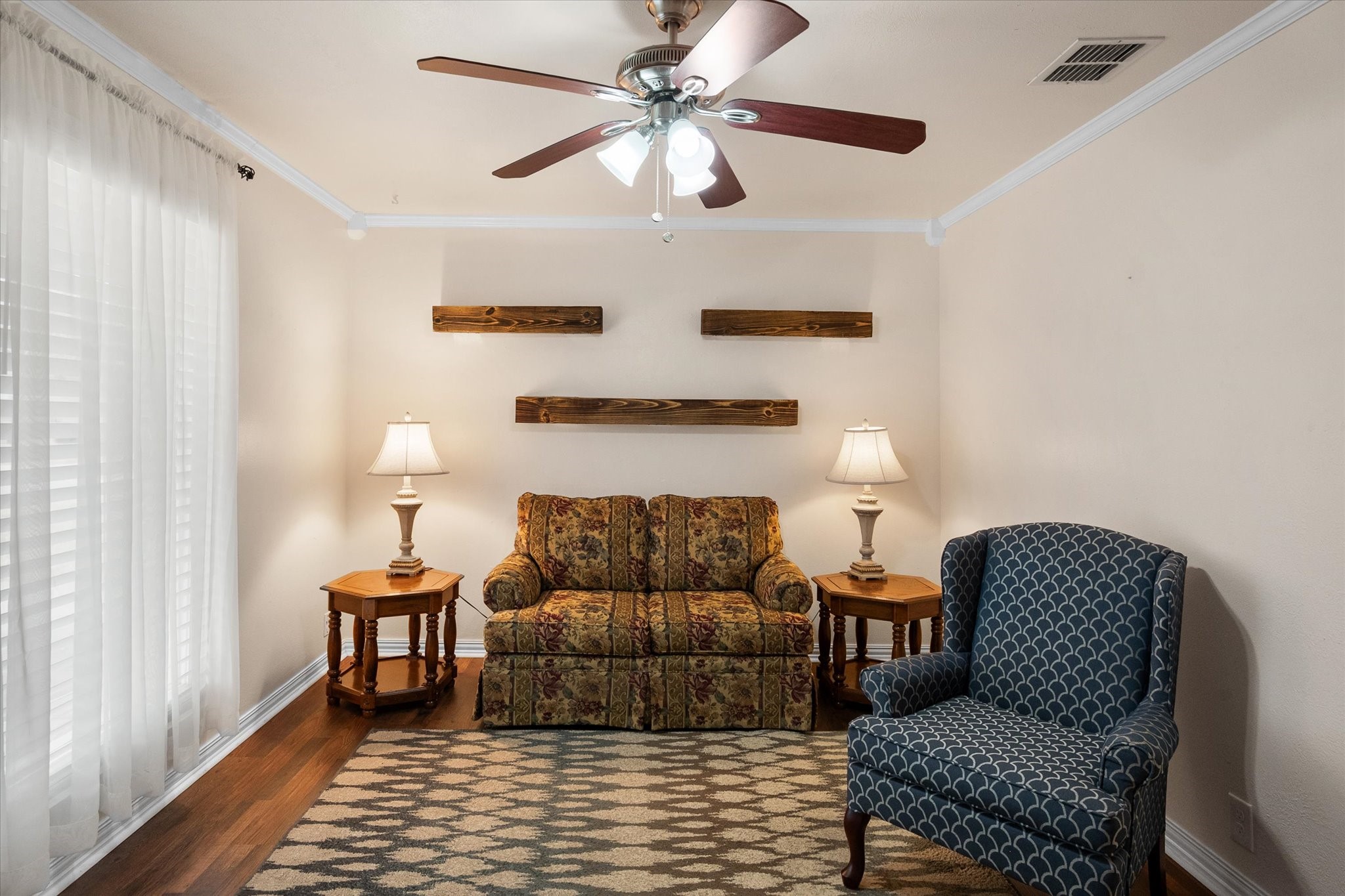 729 SW Sunnybrook Drive Burleson TX 76028