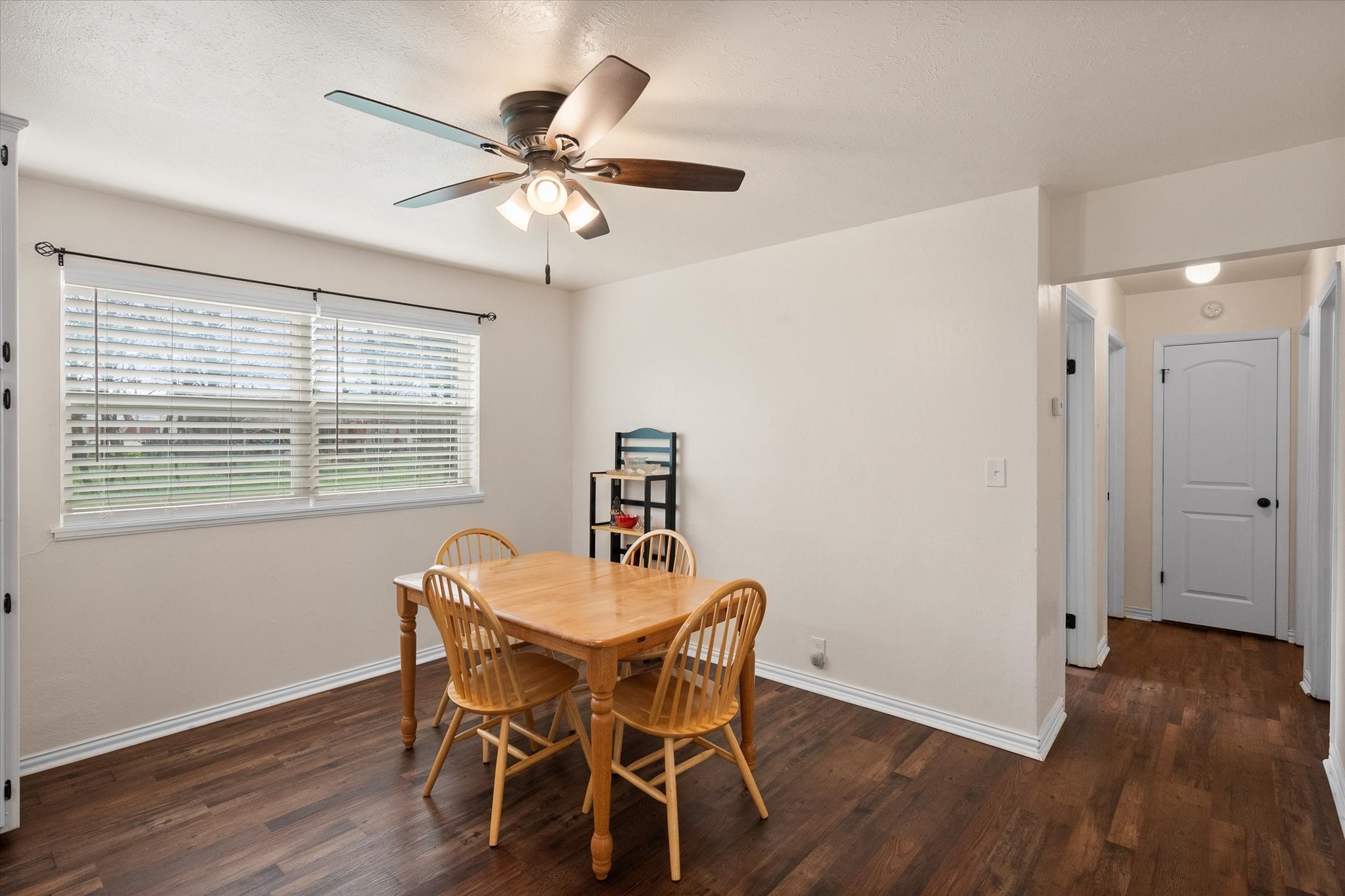 729 SW Sunnybrook Drive Burleson TX 76028