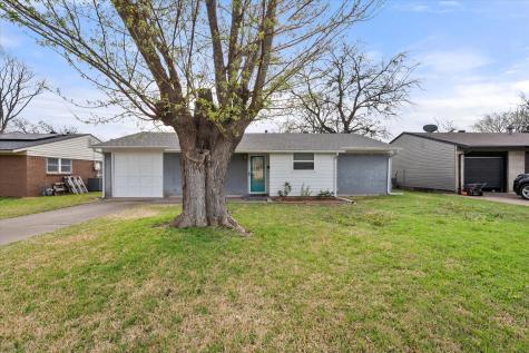 729 SW Sunnybrook Drive Burleson TX 76028