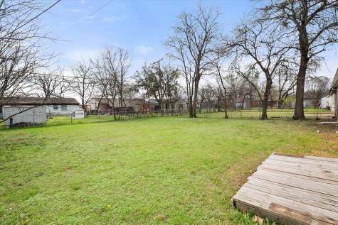 729 SW Sunnybrook Drive Burleson TX 76028