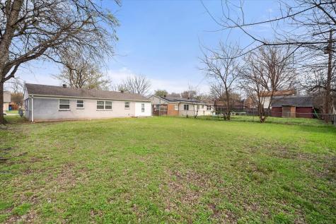 729 SW Sunnybrook Drive Burleson TX 76028