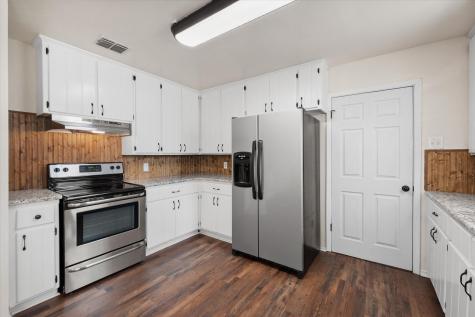 729 SW Sunnybrook Drive Burleson TX 76028