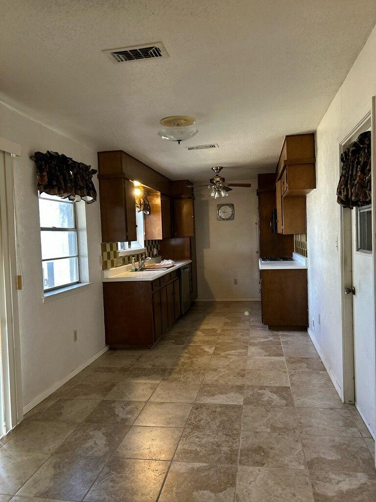 2102 Jeannette Court Arlington TX 76010