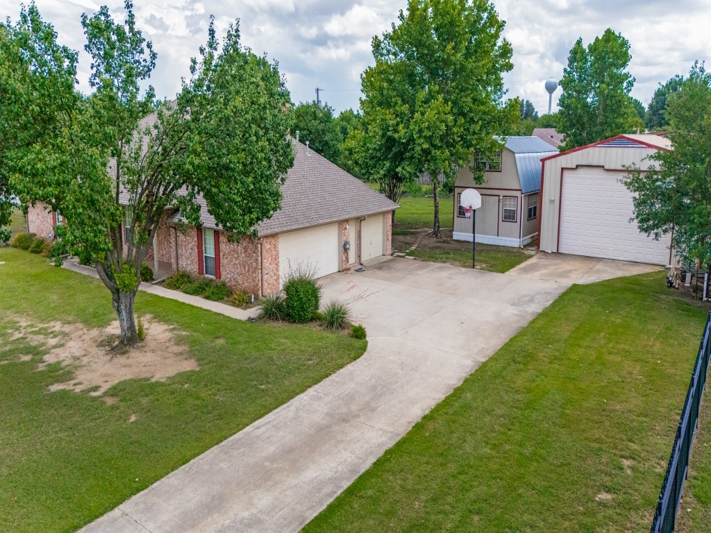 511 N Hardeman Circle Justin TX 76247