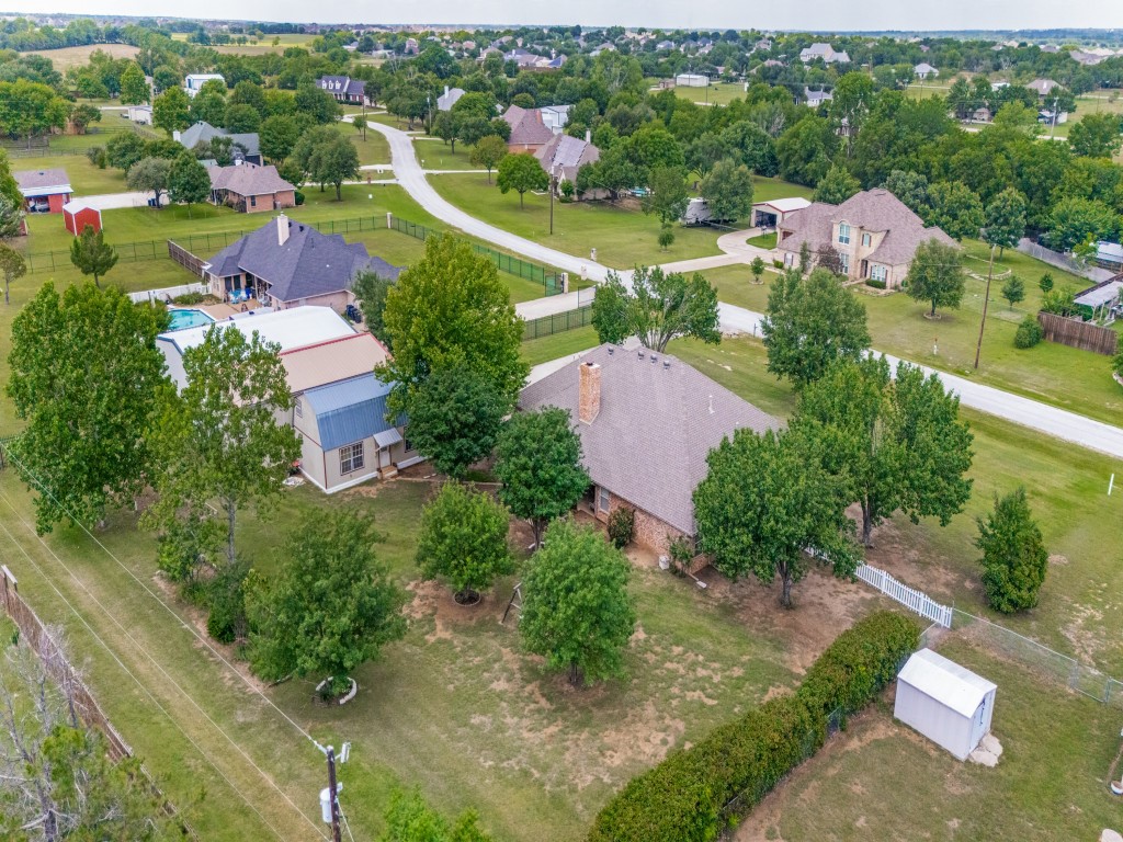 511 N Hardeman Circle Justin TX 76247