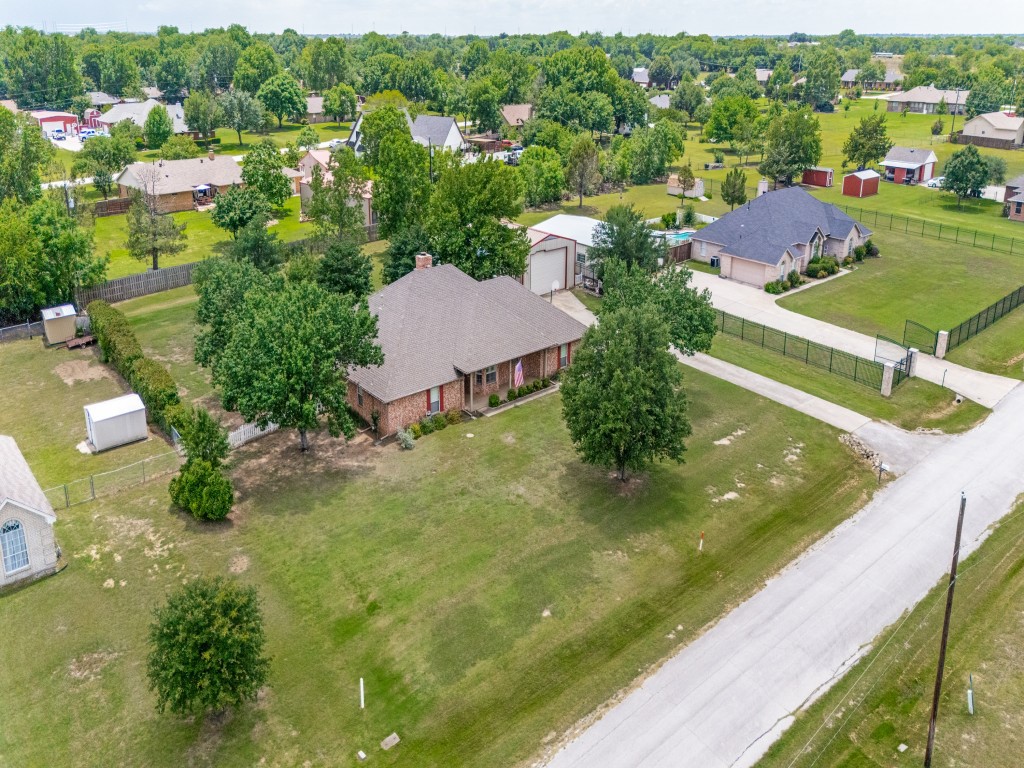 511 N Hardeman Circle Justin TX 76247