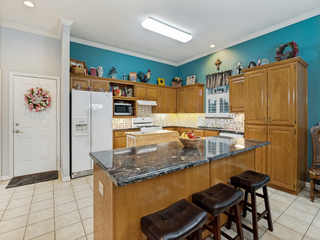 511 N Hardeman Circle Justin TX 76247