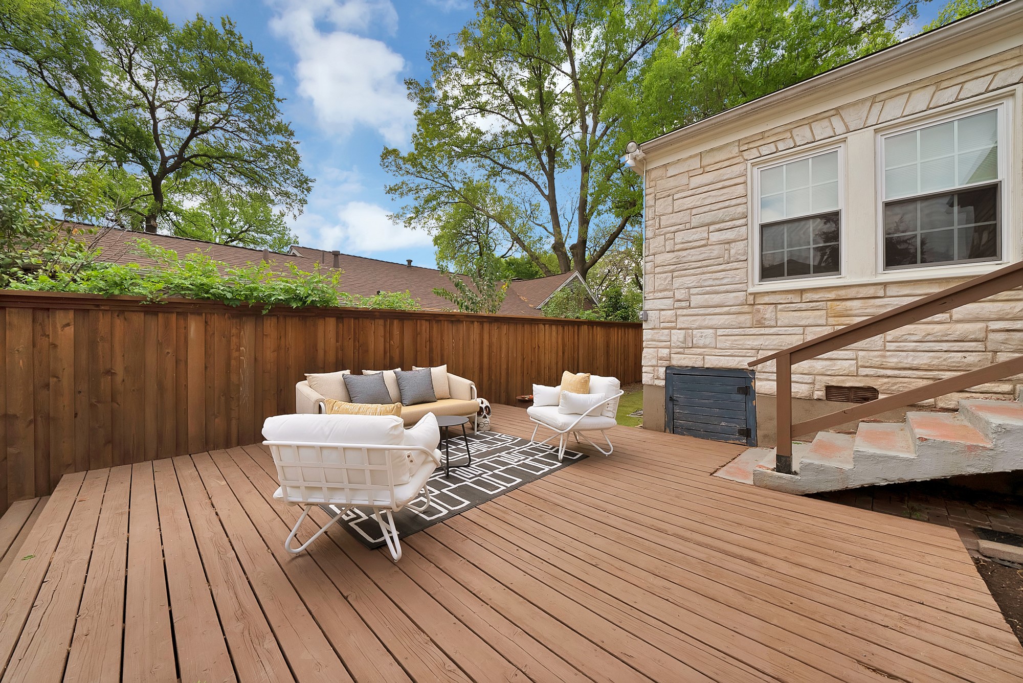 1118 Tenison Memorial Drive Dallas TX 75223