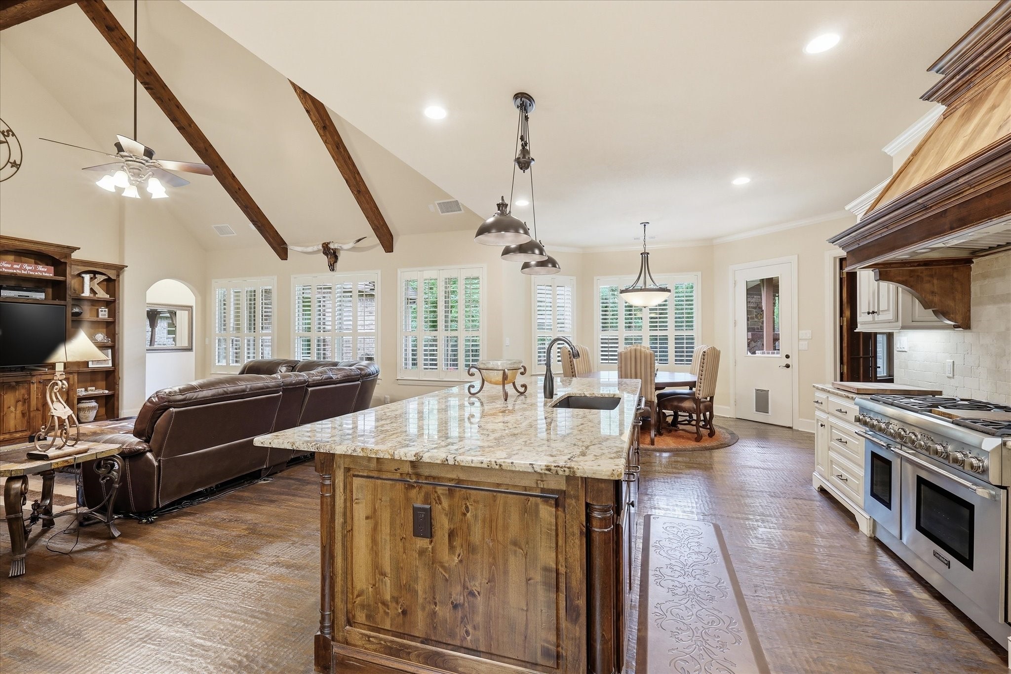 6751 Robinson Canyon Road Aubrey TX 76227