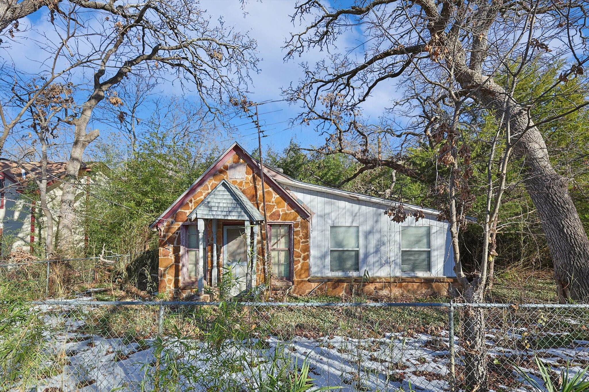 203 E 9th Street Shady Shores TX 76208