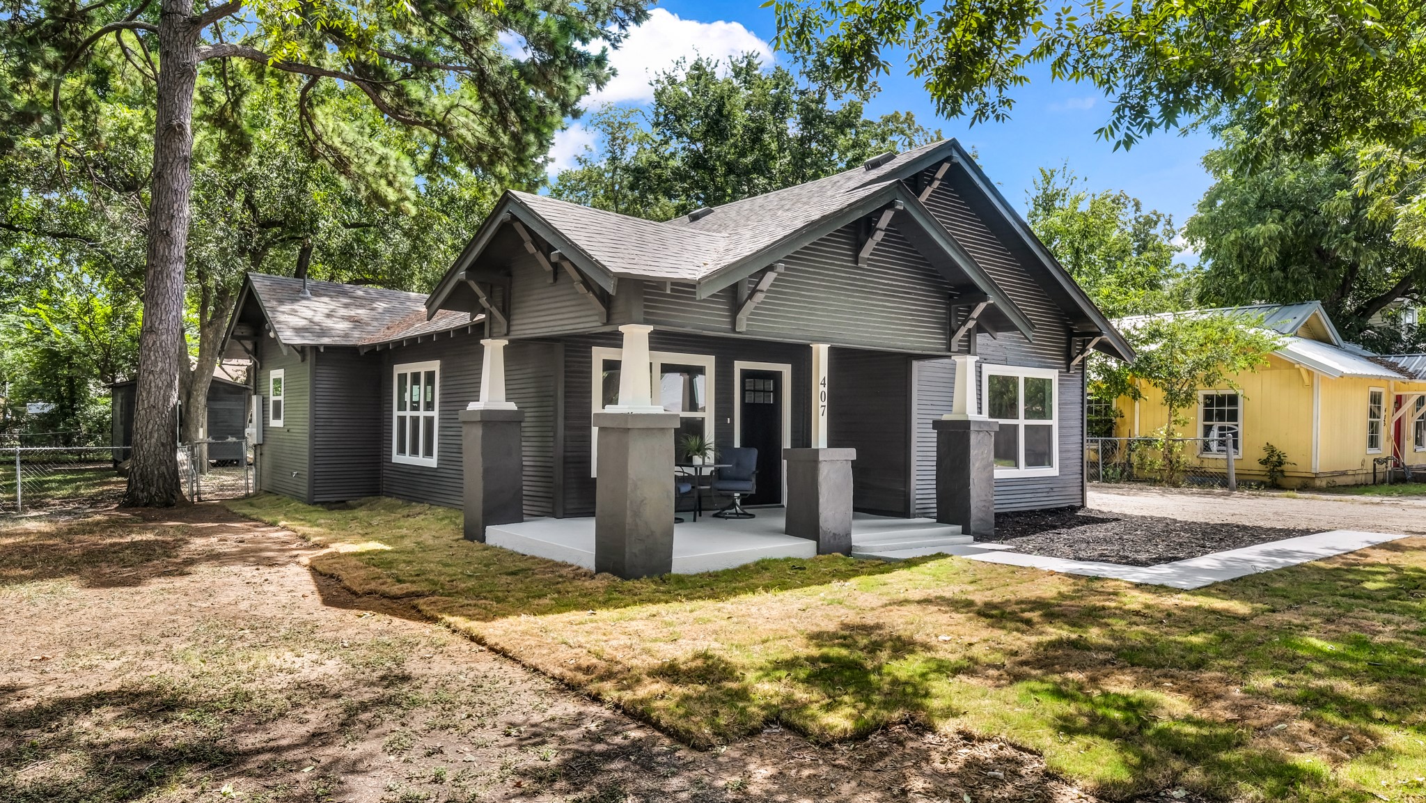 407 Poindexter Avenue Cleburne TX 76033