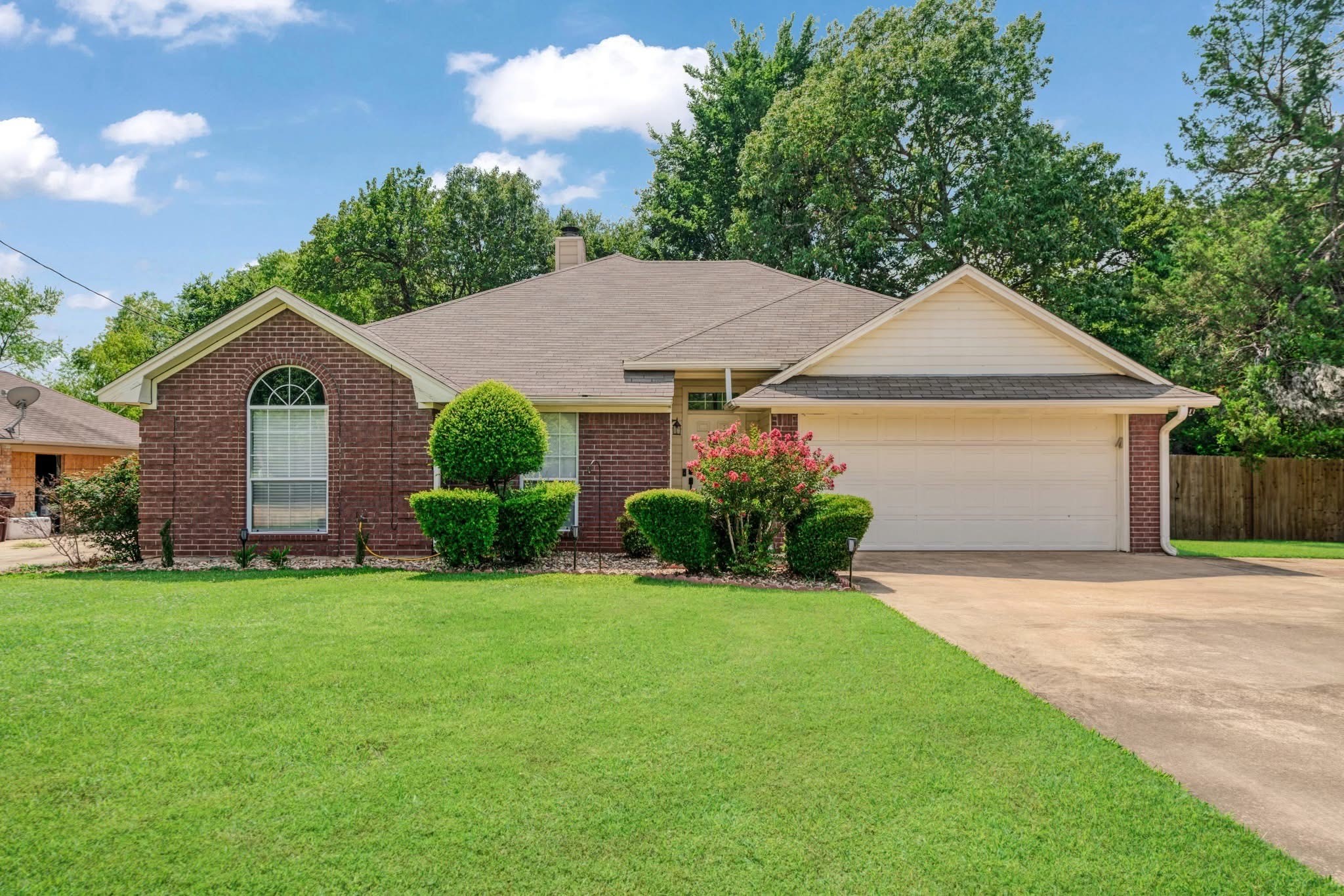 566 Turtle Creek Reno TX 75462