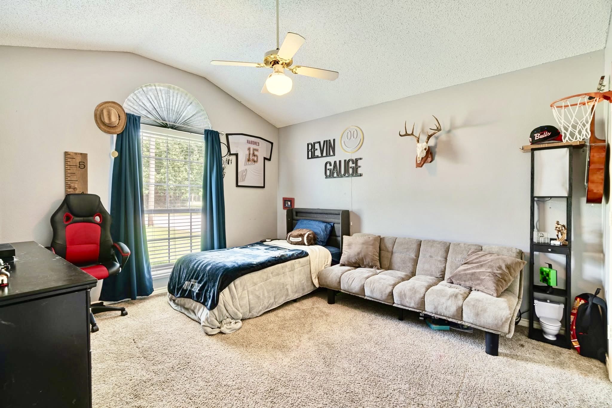 566 Turtle Creek Reno TX 75462