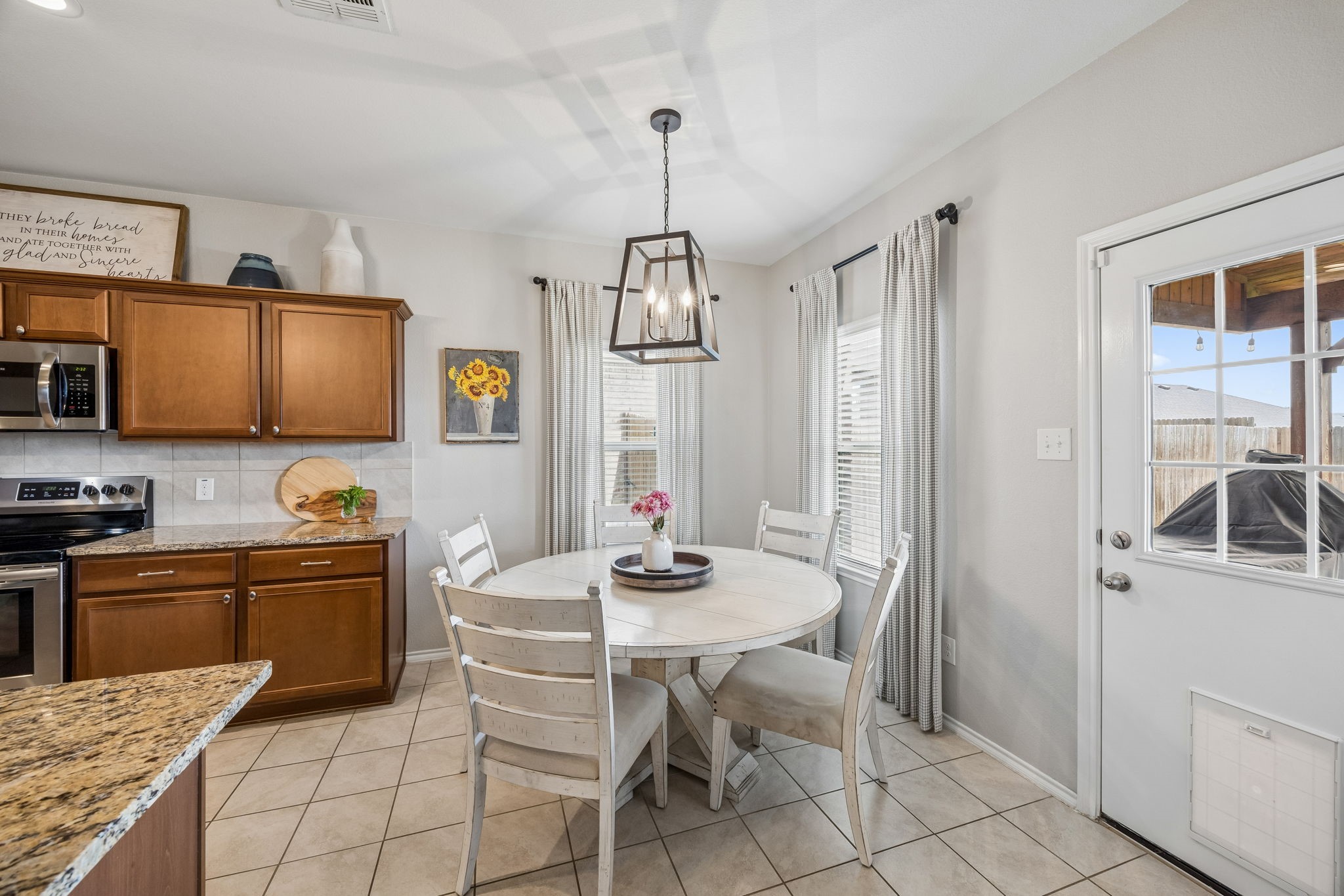 915 Amber Street Princeton TX 75407