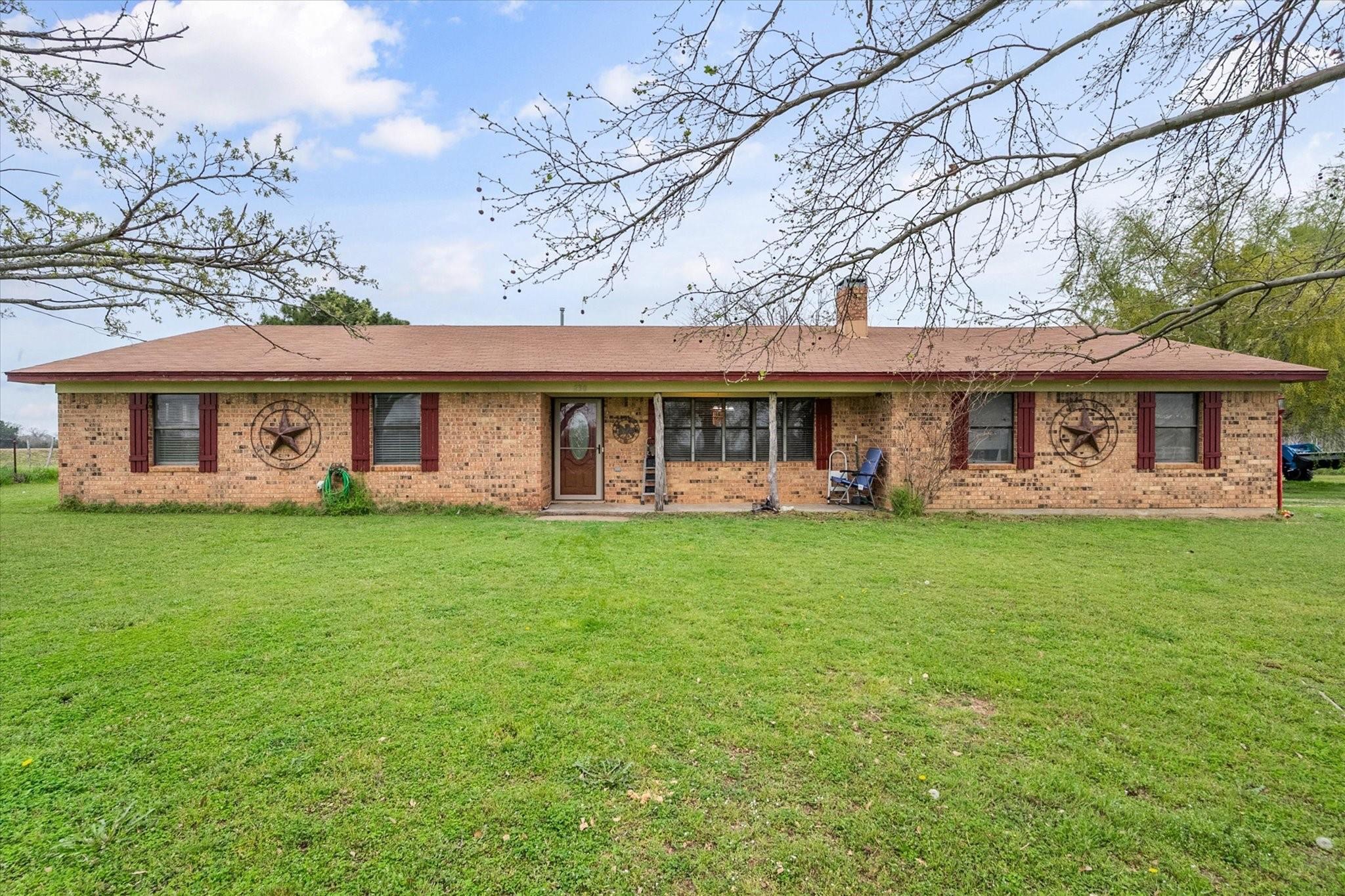 230 Fcr 141 Streetman TX 75859