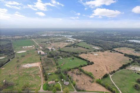 230 Fcr 141 Streetman TX 75859
