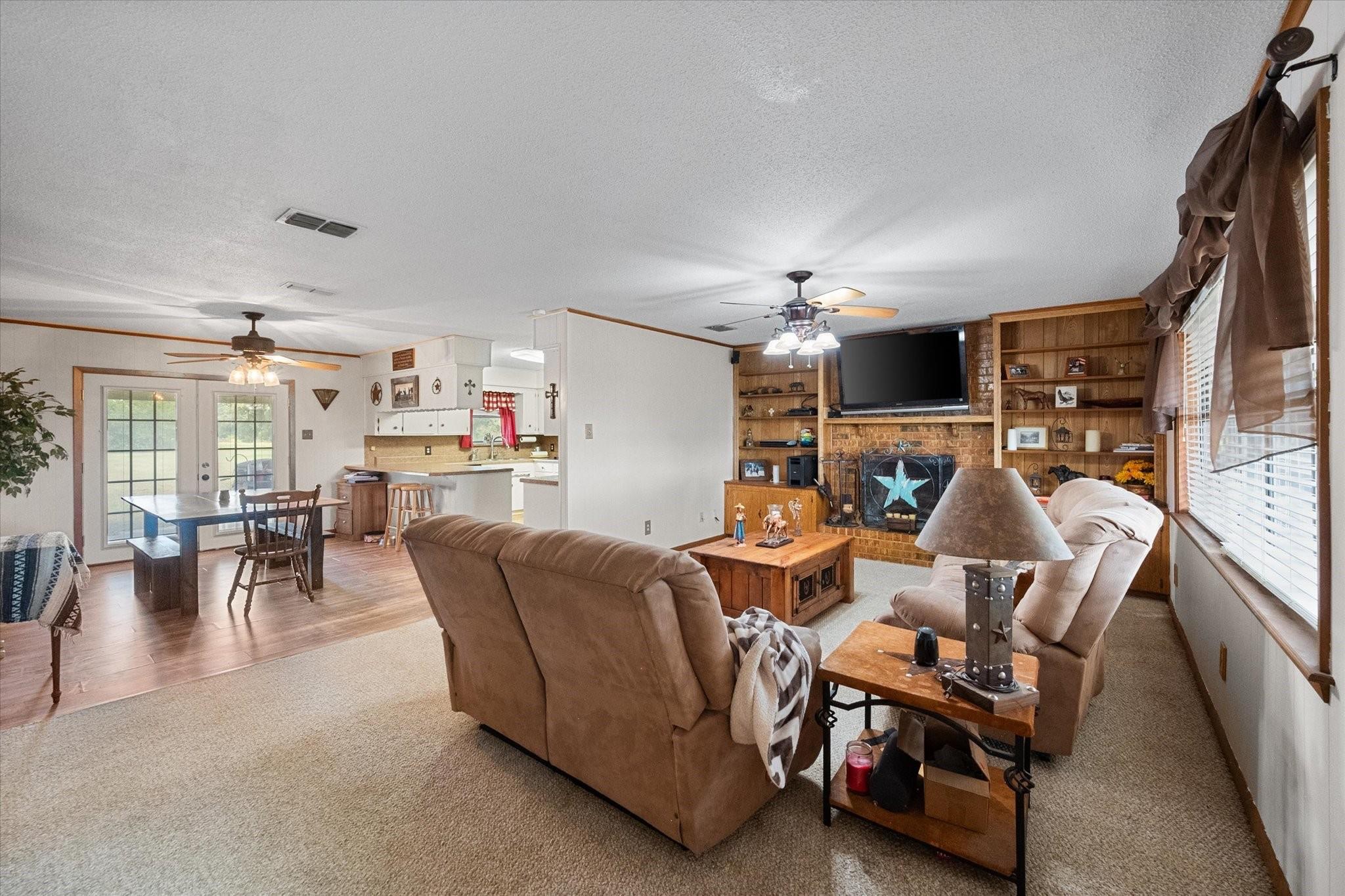 230 Fcr 141 Streetman TX 75859