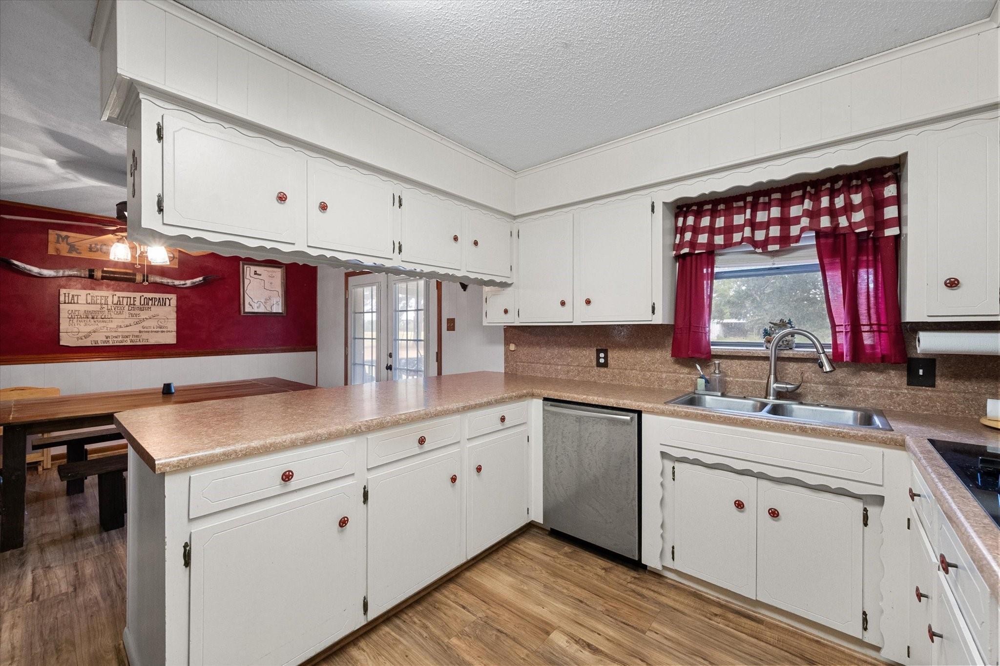 230 Fcr 141 Streetman TX 75859