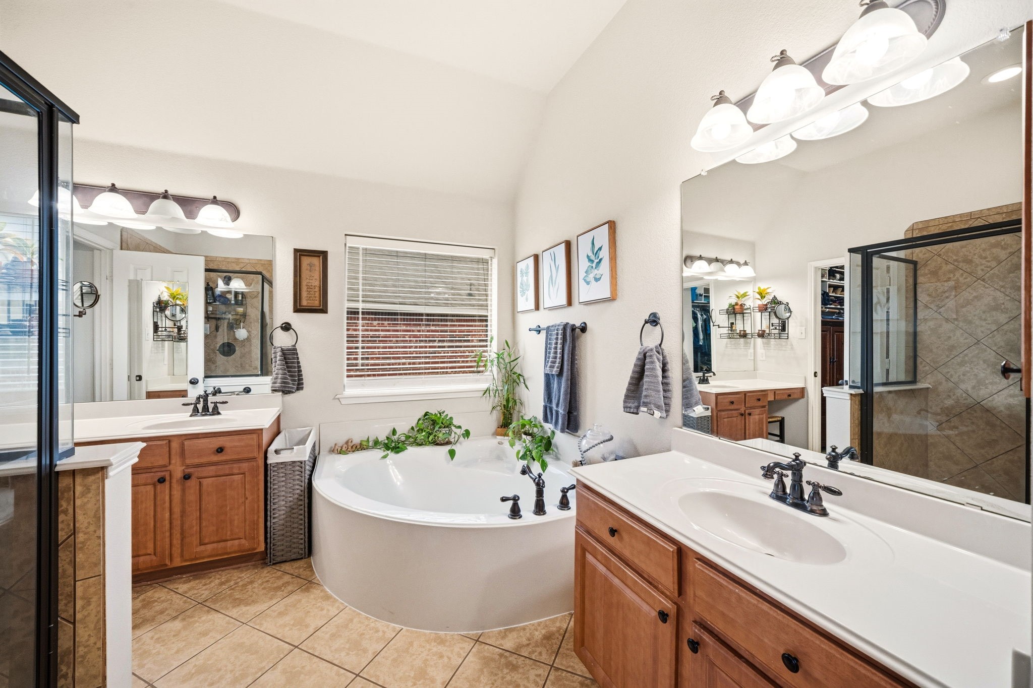 202 Boardwalk Avenue Waxahachie TX 75165