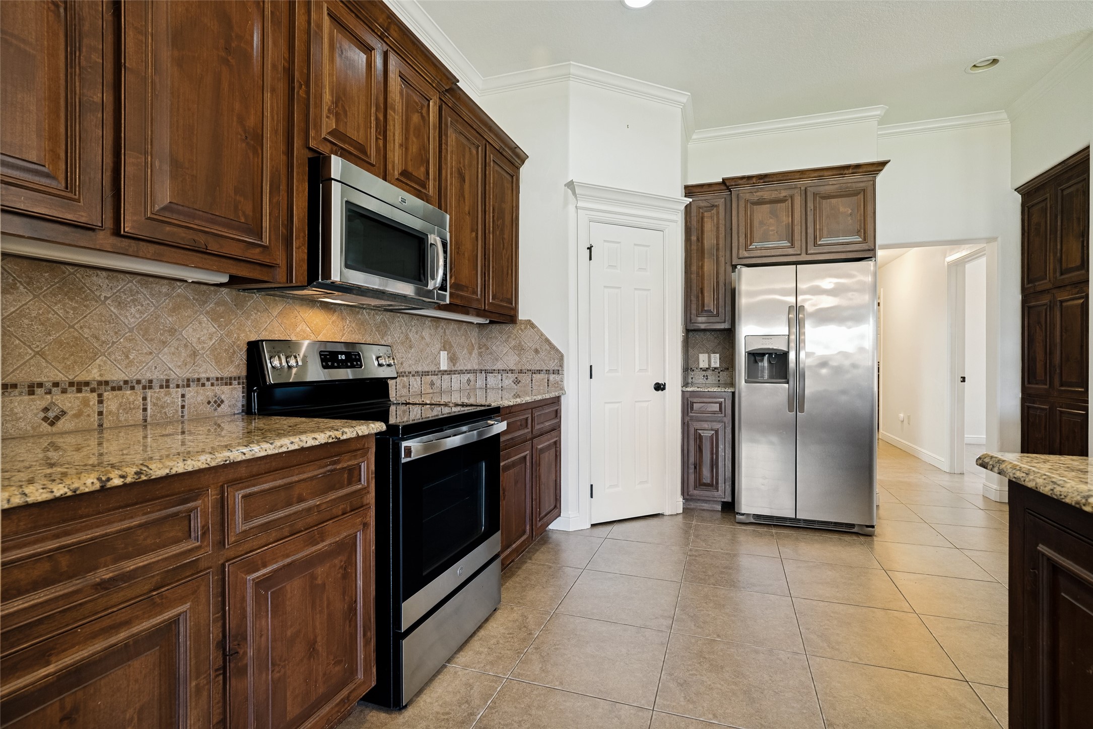 204 Captains Court Granbury TX 76049