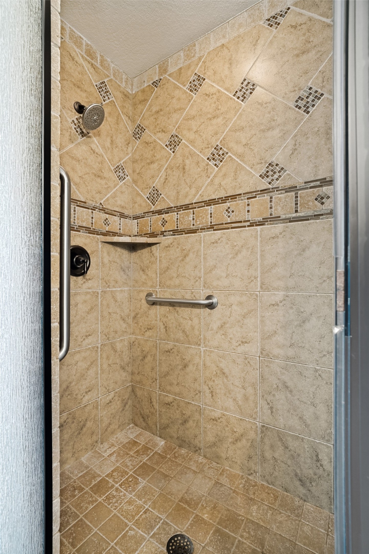 204 Captains Court Granbury TX 76049