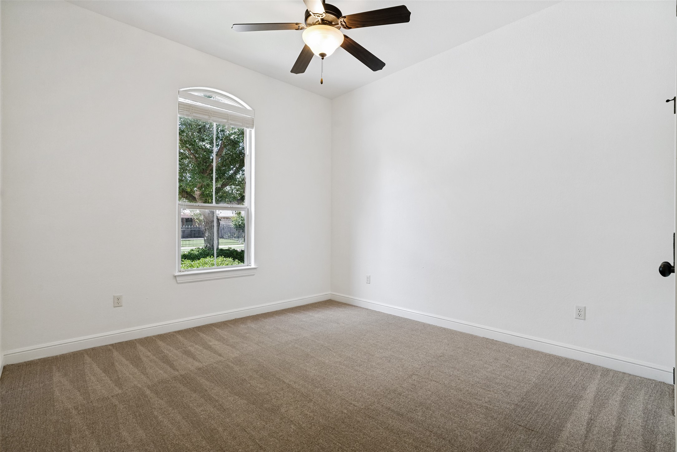 204 Captains Court Granbury TX 76049