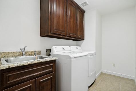 204 Captains Court Granbury TX 76049