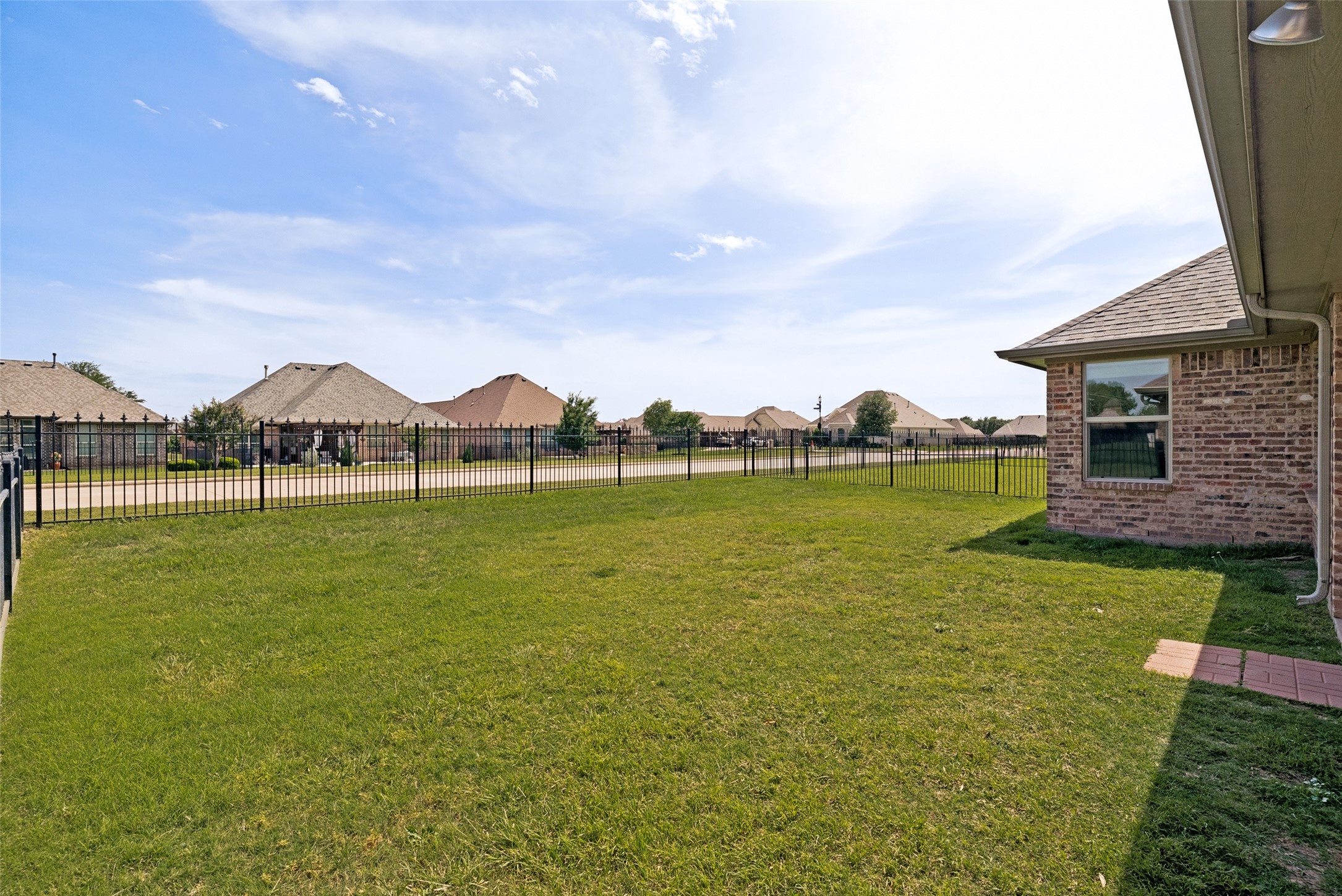 204 Captains Court Granbury TX 76049