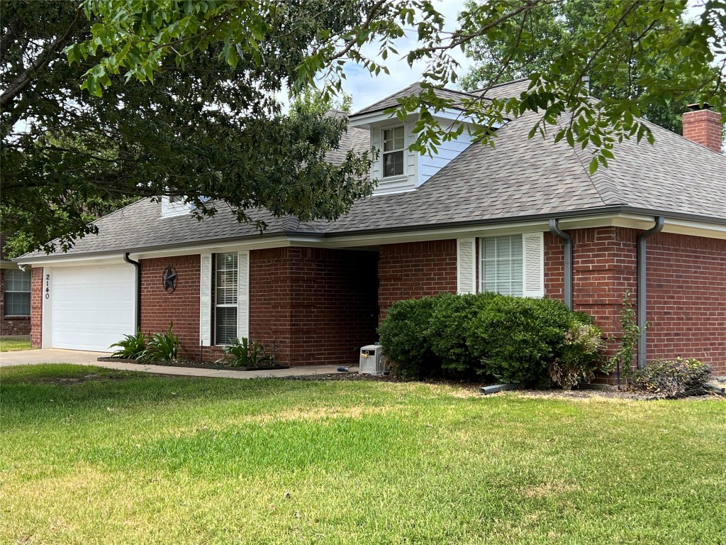 2140 N Village Drive Bonham TX 75418