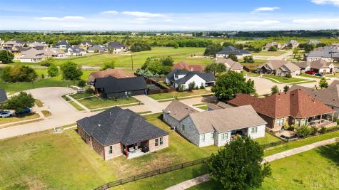 1307 Carnoustie Drive Ennis TX 75119