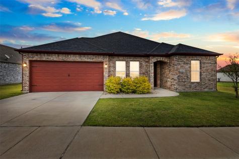 1307 Carnoustie Drive Ennis TX 75119
