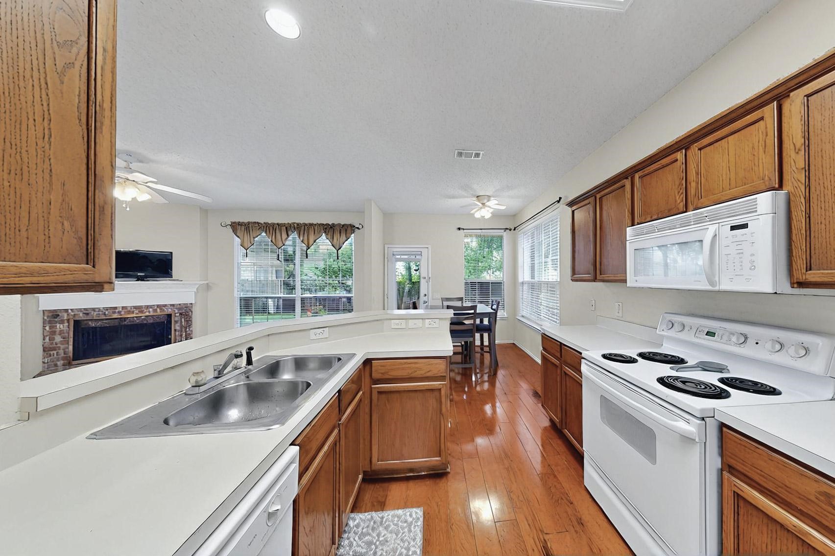 8413 Vicksburg Lane Fort Worth TX 76123
