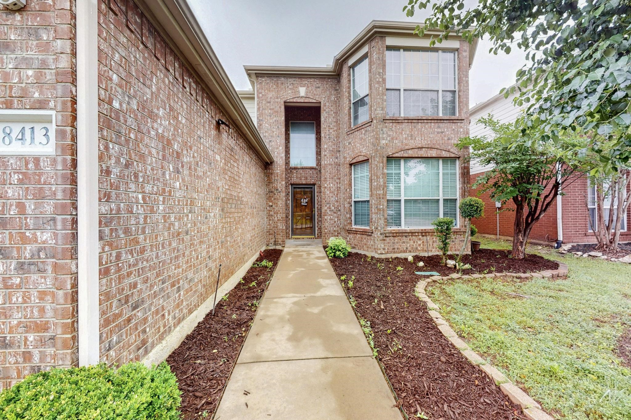 8413 Vicksburg Lane Fort Worth TX 76123