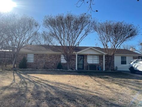 1040 Gregg Street Albany TX 76430