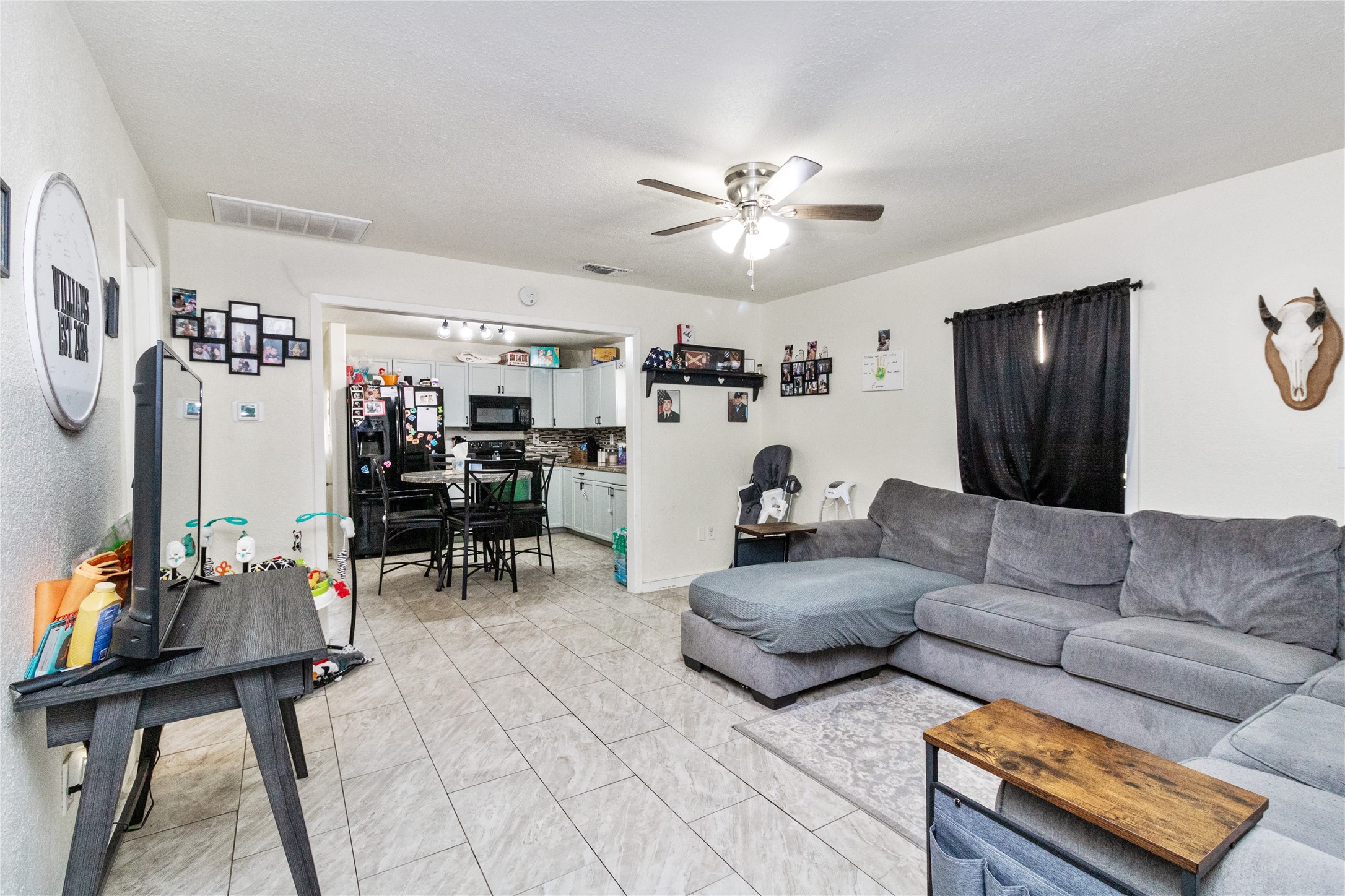 512 S Nueces Street Coleman TX 76834