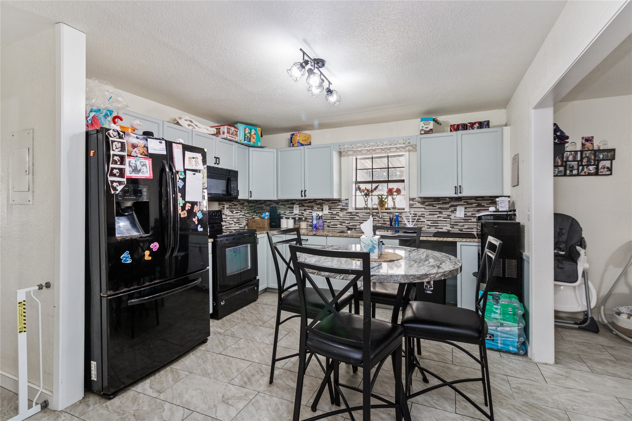 512 S Nueces Street Coleman TX 76834