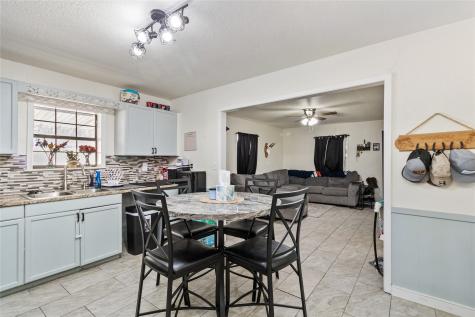 512 S Nueces Street Coleman TX 76834