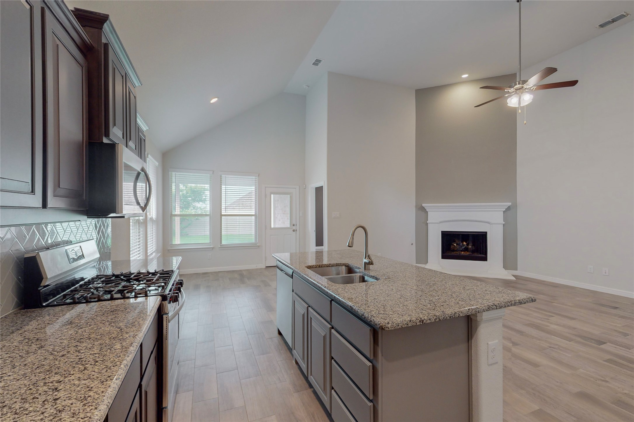 821 Falcon Road Argyle TX 76226