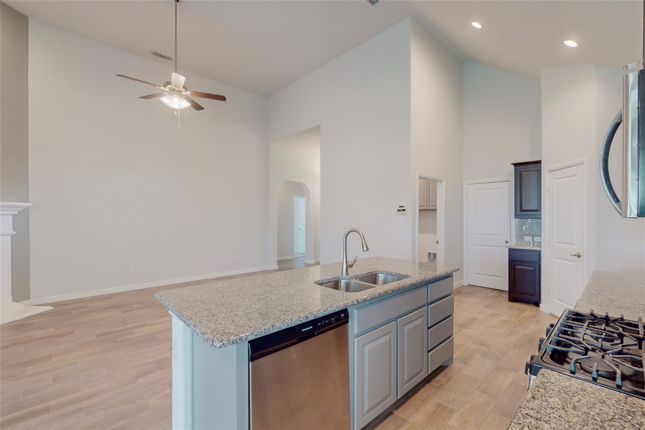 821 Falcon Road Argyle TX 76226