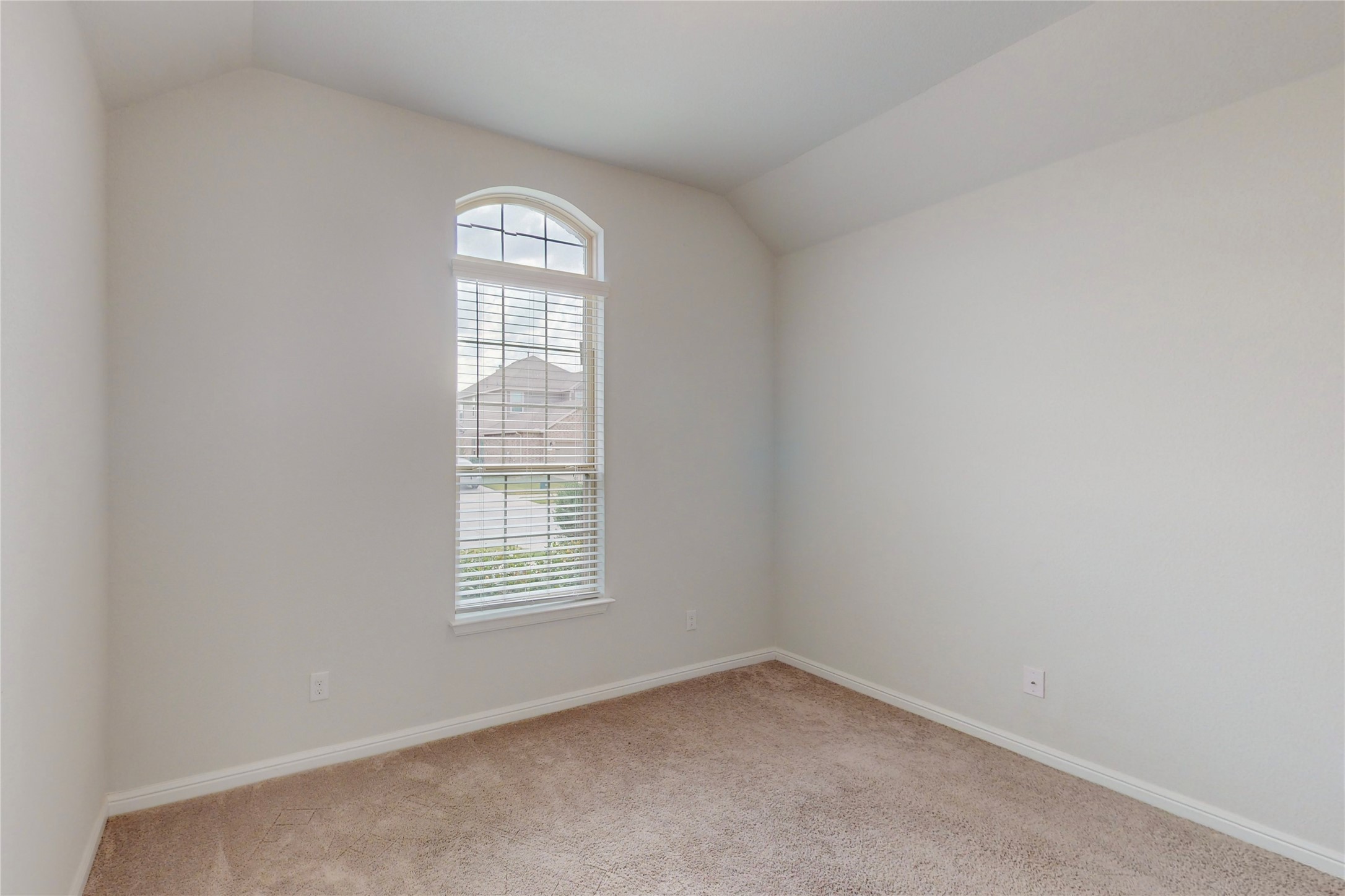 821 Falcon Road Argyle TX 76226