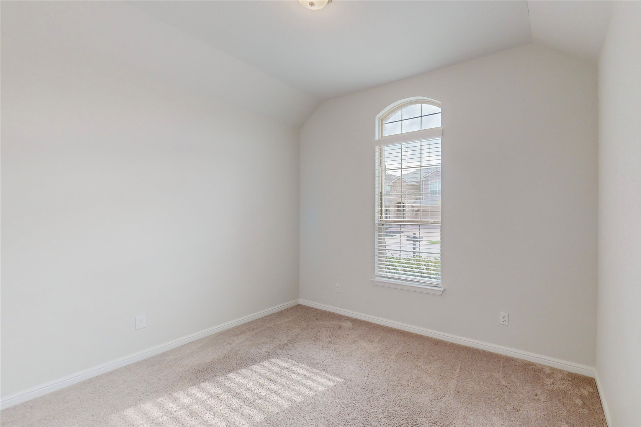 821 Falcon Road Argyle TX 76226