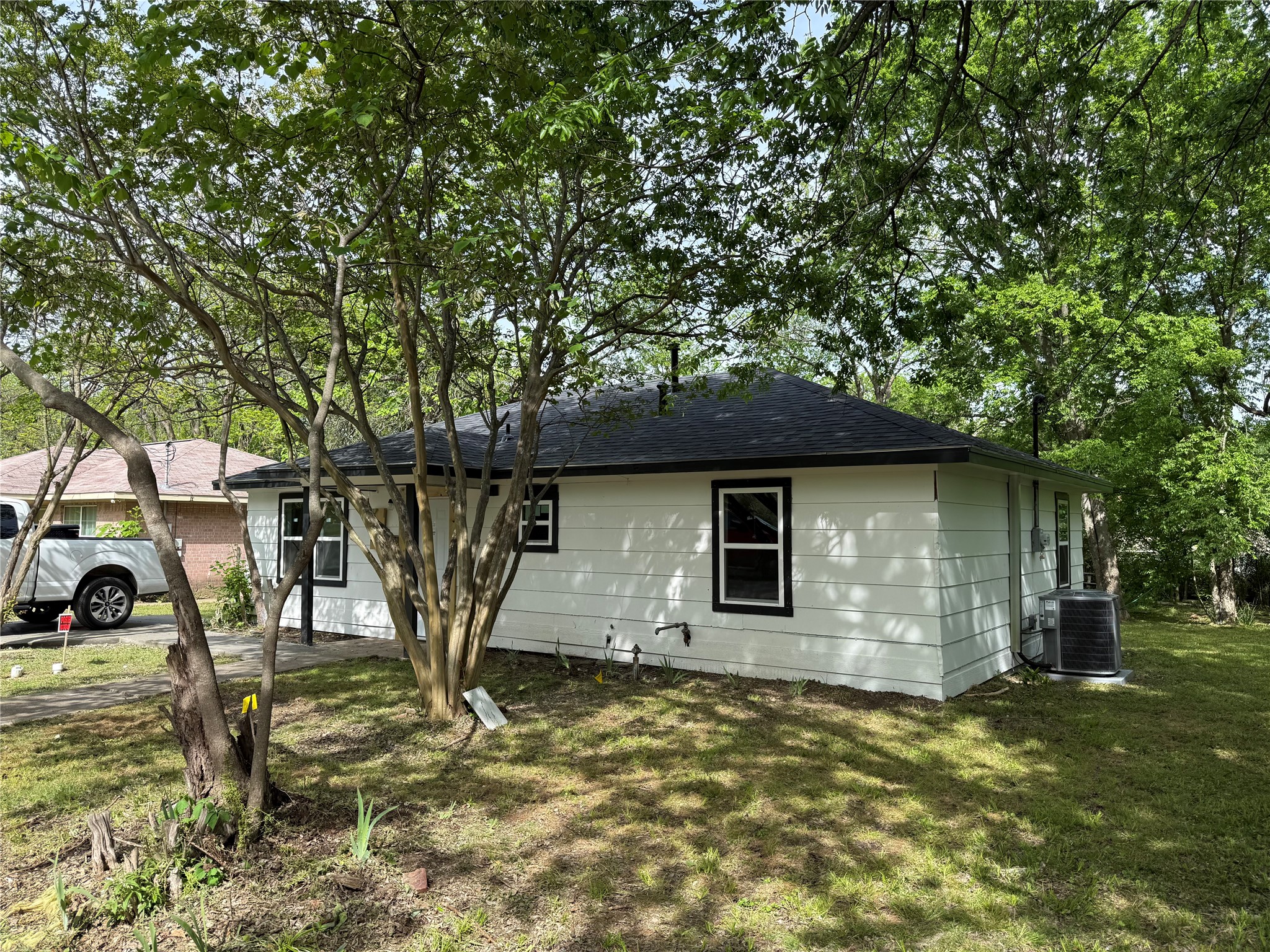 1114 Blackburn Street Commerce TX 75428