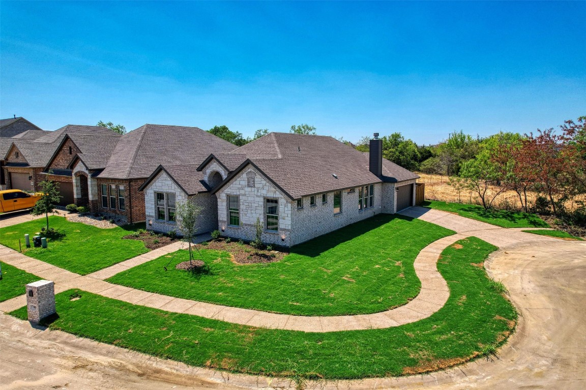 1700 Prestwick Lane Ennis TX 75119