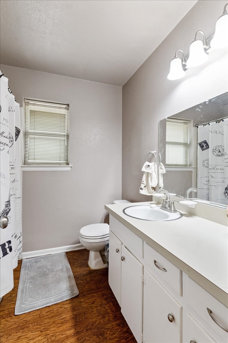1025 Livingston Drive Hurst TX 76053