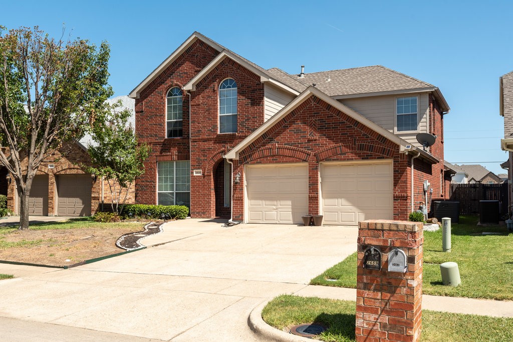 2659 Waterway Drive Grand Prairie TX 75054