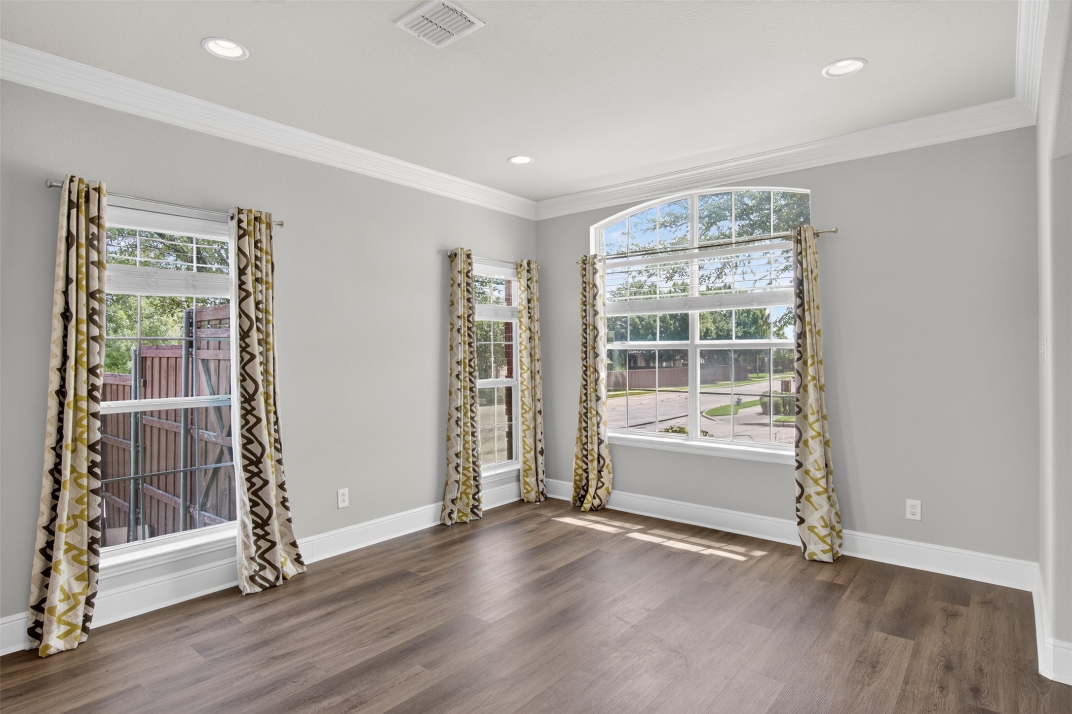 10115 Stone Harbor Way Irving TX 75063